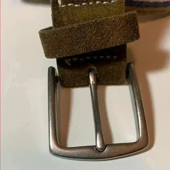 NWOT Multicolor Striped Canvas Belt w Leather Accents and Silver Buckle - Picture 5 of 10